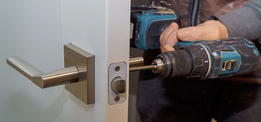 Broken Door Handle Lock Repair in Palm Bay, Florida