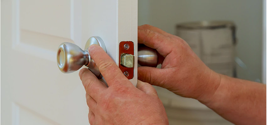 AAA Locksmiths For lock Replacement in Palm Bay, Florida